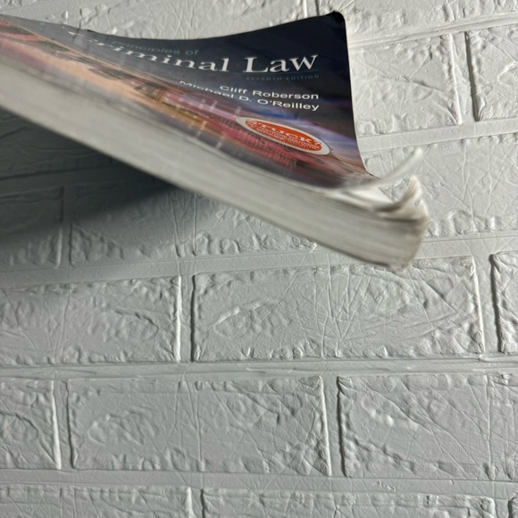 Principles of Criminal Law, 7th edition
Published by Pearson, Roberson O'Reilley - Picture 5 of 8
